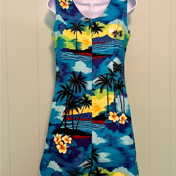 Pacific Legend Dress. Made in Hawaii. 100% Cotton. Size M. Palm Trees. Ocean. - Picture 6 of 9